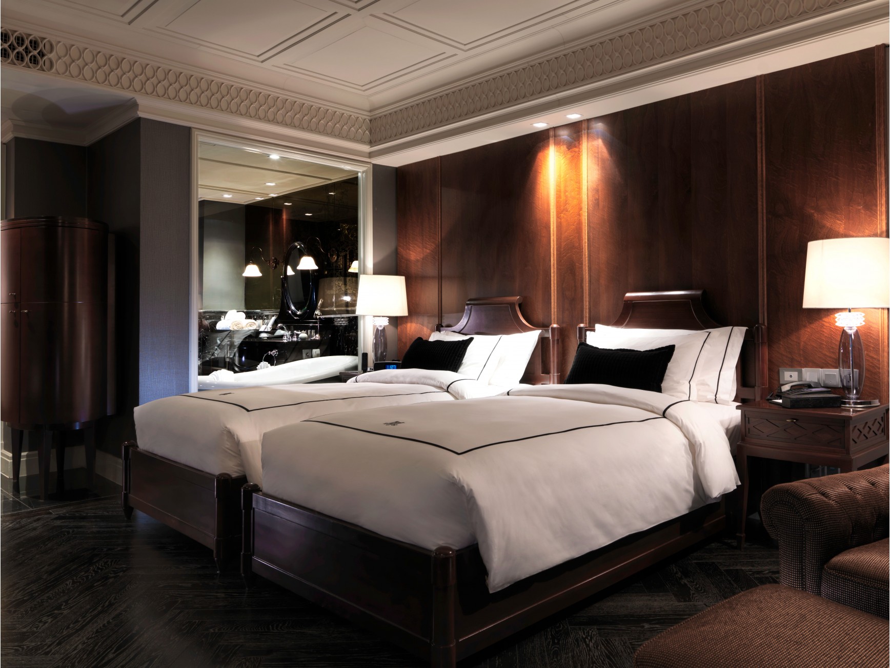 Rooms Penthouses Suites At Hotel Muse Bangkok