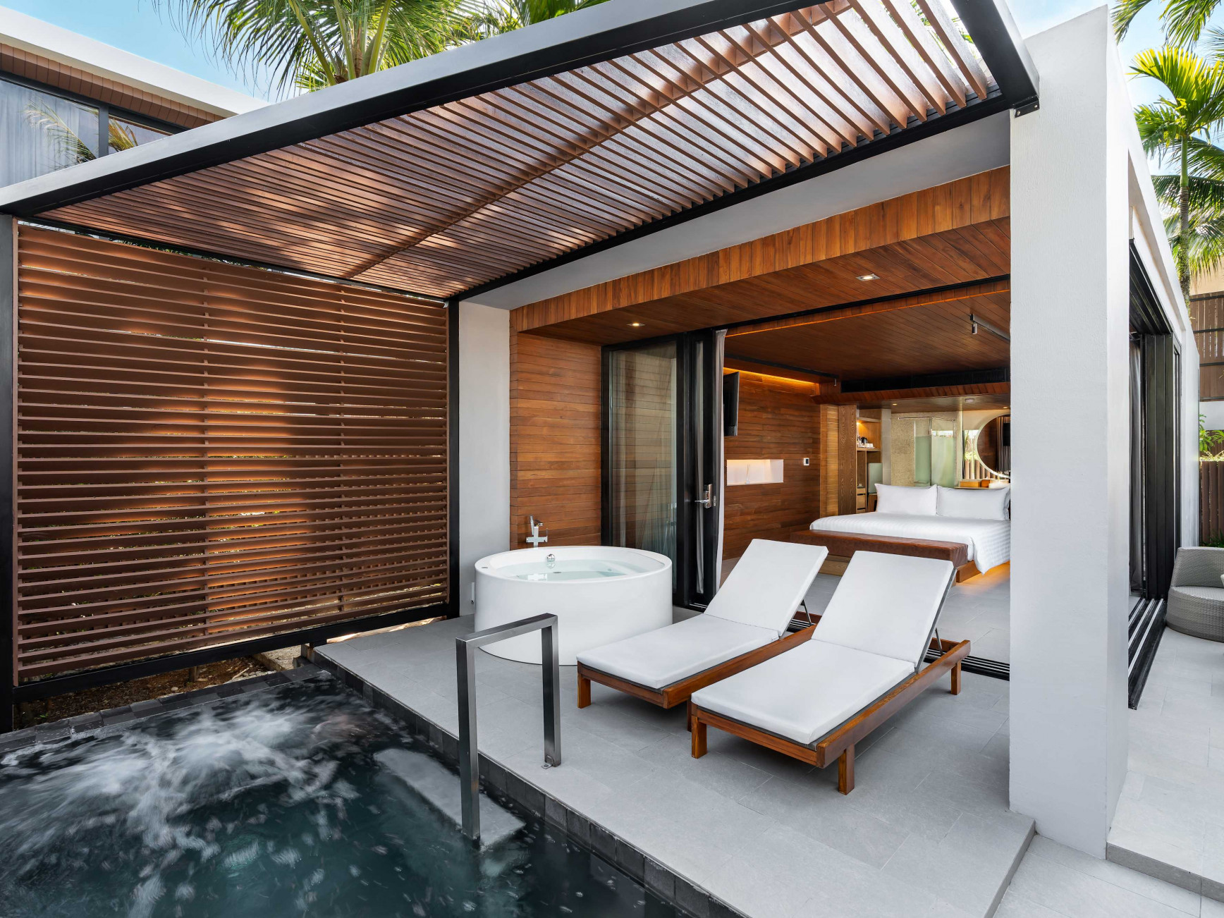 Rooms, villas & suites at Casa de la Flora - Khao Lak