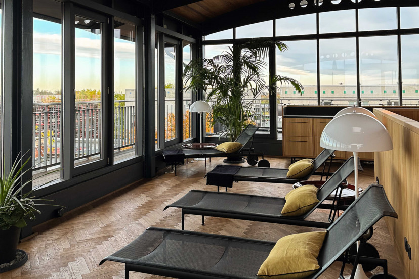 Berlin Mini Club All Dressed Up Sly Berlin Hotel Berlin Smith Hotels