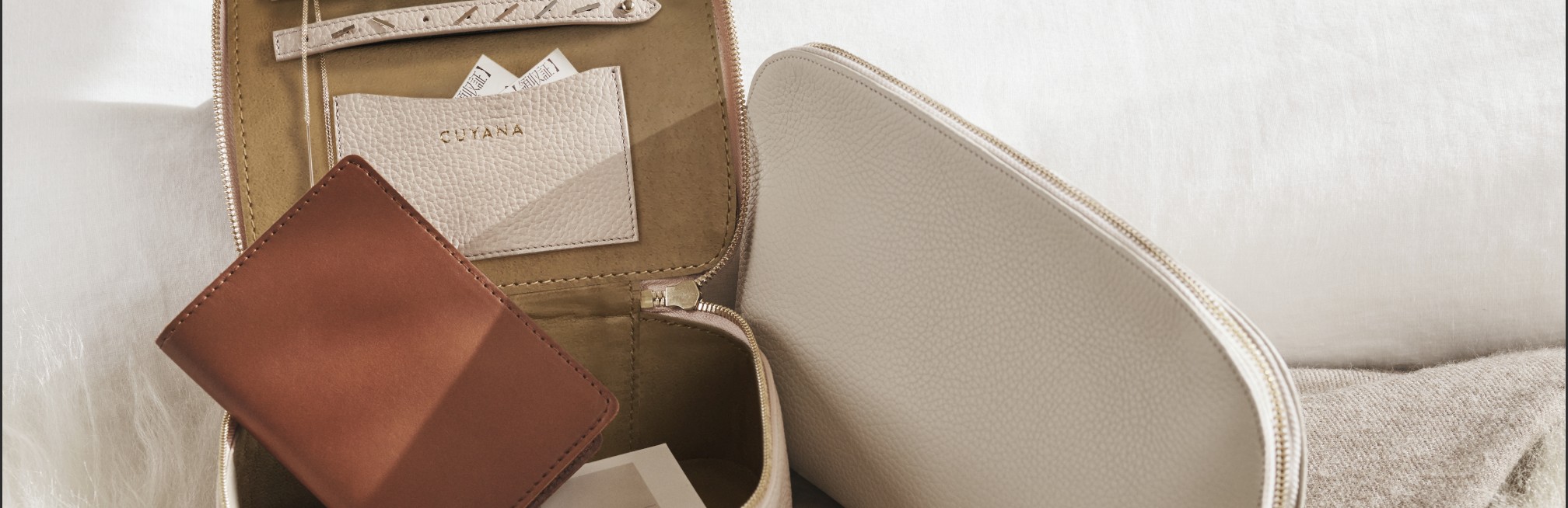 Mr & Mrs Smith x Cuyana